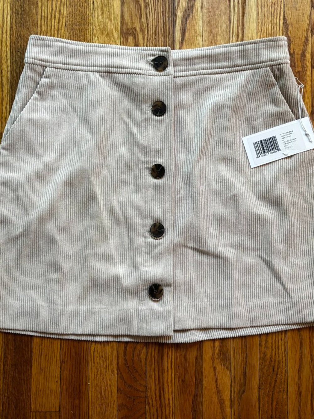 NWT Hudson North Corduroy Cream Skirt. Size 12